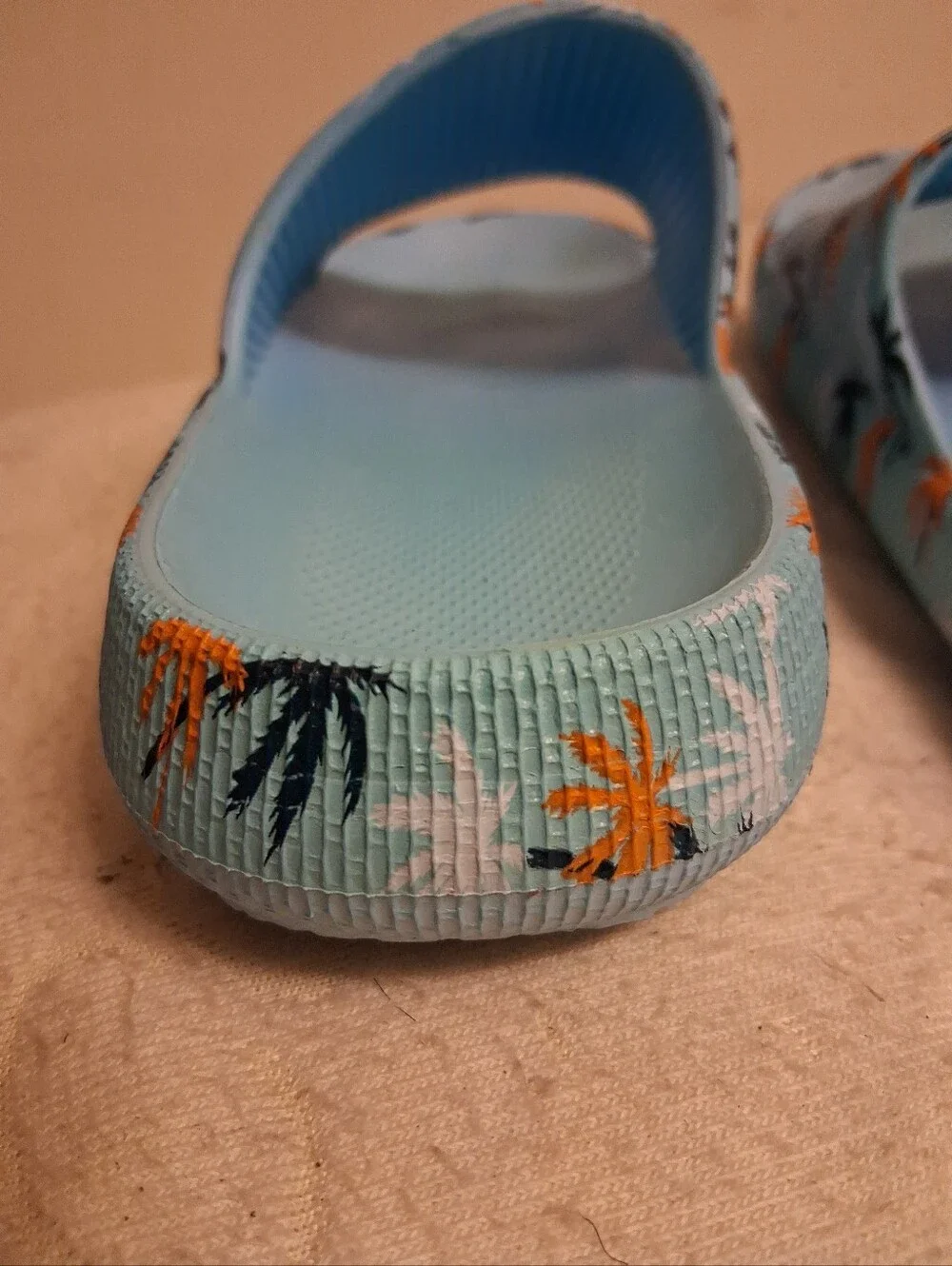 Kids Light Blue Tropical Palm Slide Sandals similar to Crocs EU Size 34, US 2